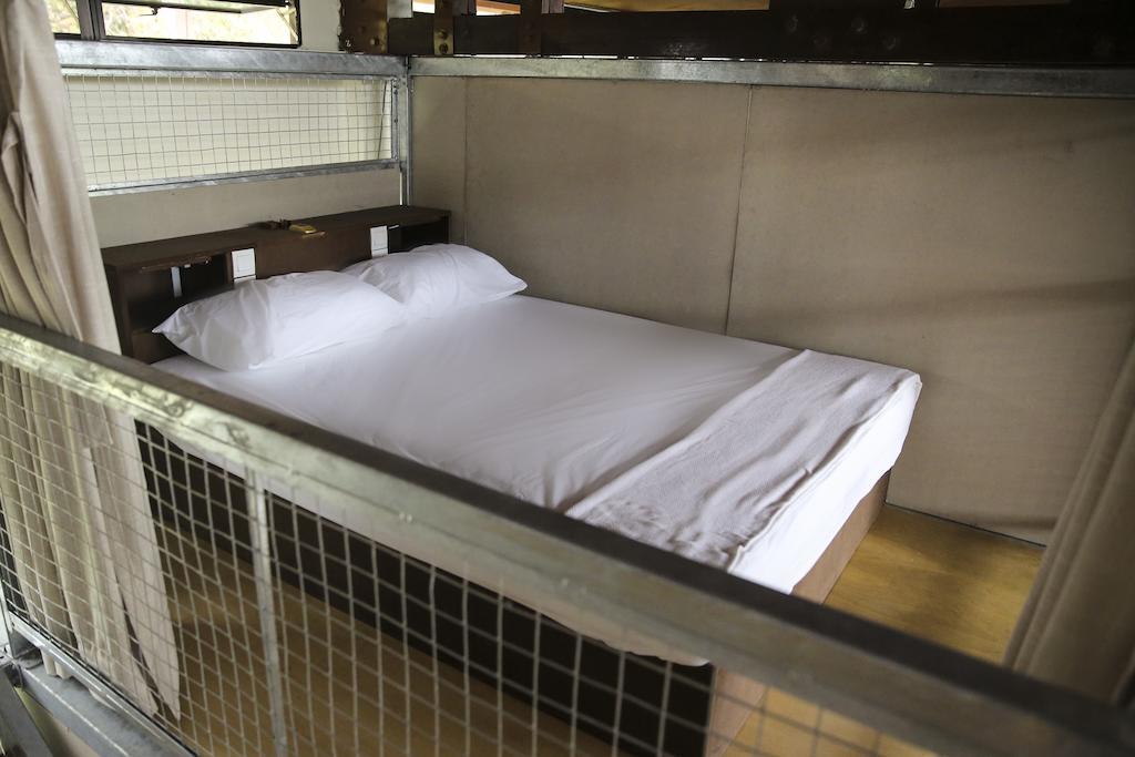 Bb Bunkers Hostel Santubong Szoba fotó